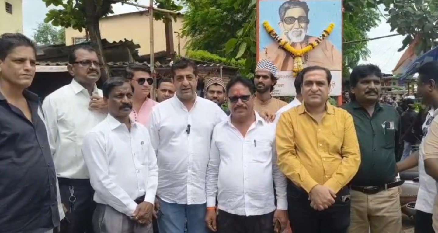 शाखाप्रमुख नासिरभाई खान यांच्या वतीने ईद-ए-जश्न उत्साहात साजरी