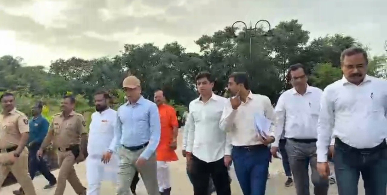 मुंब्रा रेतीबंदर चौपाटीचा कायापालट अंतिम टप्प्यात; खासदार श्रीकांत शिंदेंकडून पाहणी