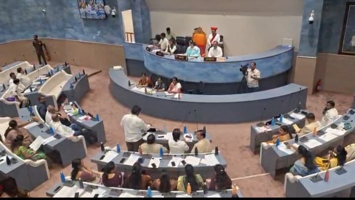 केडीएमसी महासभा तहकूब; भाजपा-मनसेत राजकीय धुमश्चक्री