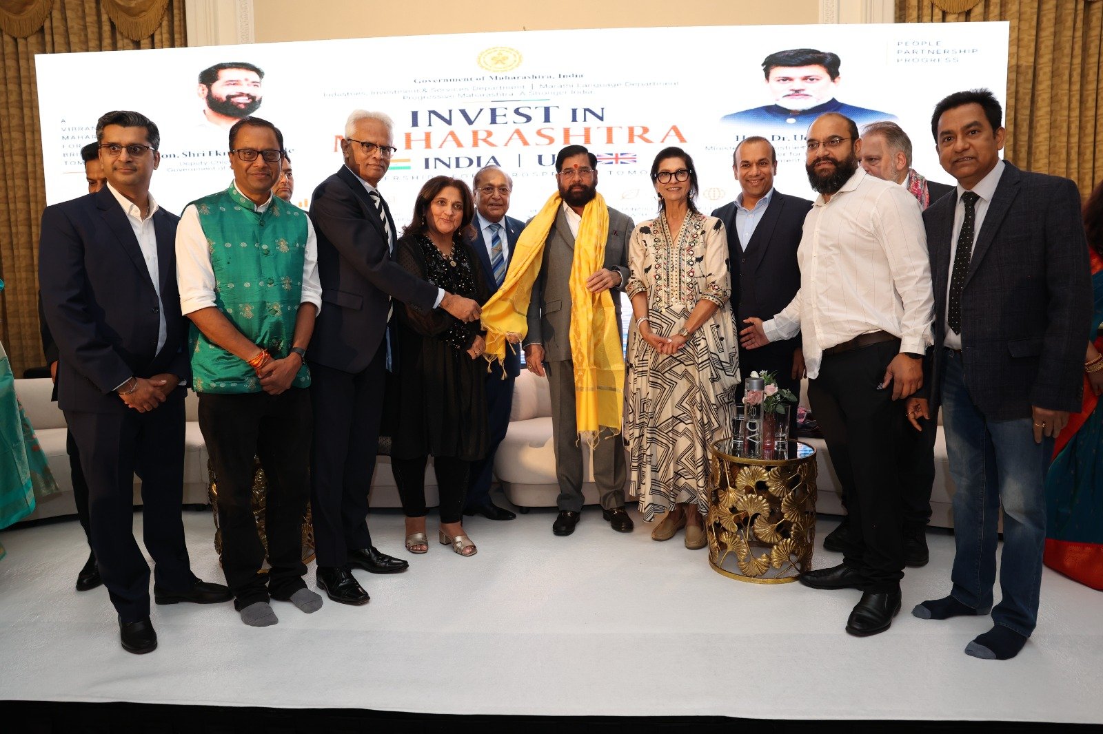 वर्ल्ड लीडरशिप फोरमतर्फे उपमुख्यमंत्री एकनाथ शिंदेंना ‘स्टेट्समनशिप अवॉर्ड’