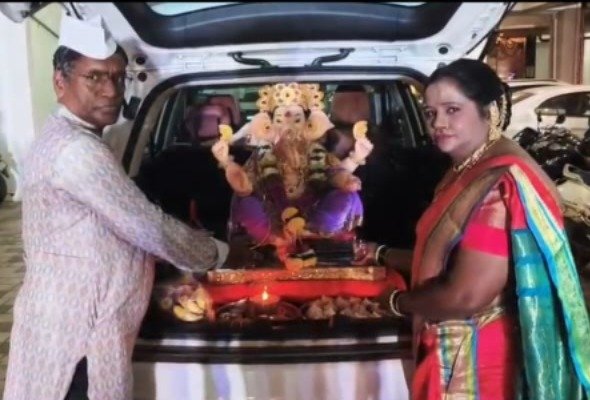 हेमा मुंबईकर यांच्या घरी गणरायासह मंगळागौरींचे भावपूर्ण विसर्जन