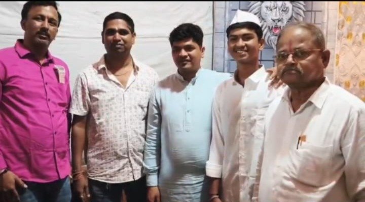 विभागातील गणेश मंडळांना भेटी; गणेश चतुर्थीच्या शुभेच्छांसह व्यसनमुक्तीचा संदेश